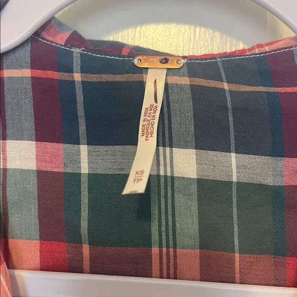 Free people Molly ruffle top size xs NWOT - Picture 3 of 4